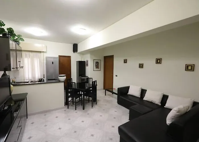 Pochi Passi Da San Pietro Metro A Cipro Apartment