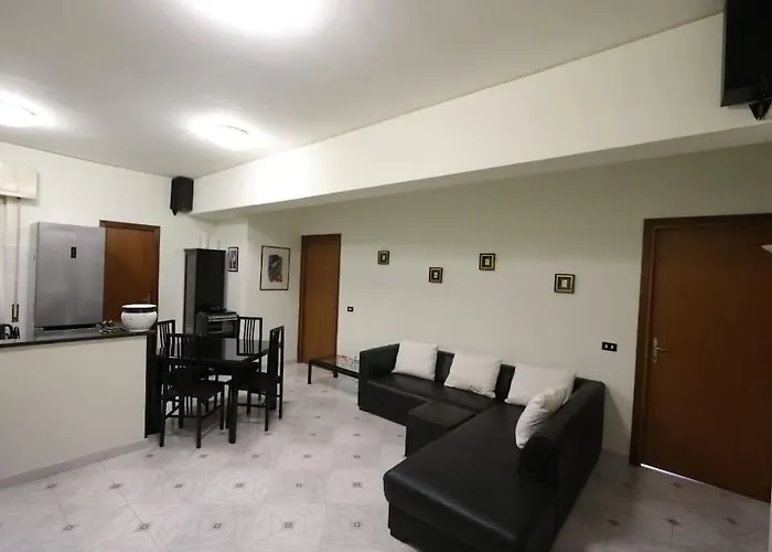 Apartment Pochi Passi Da San Pietro Metro A Cipro