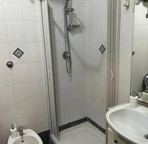 Apartment Pochi Passi Da San Pietro Metro A Cipro