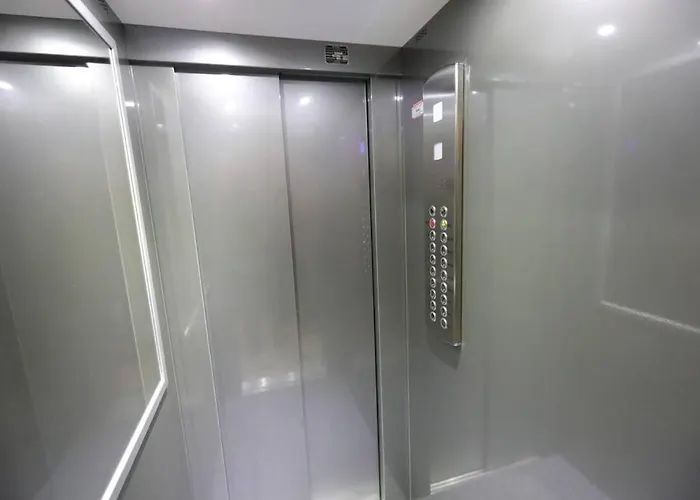 Pochi Passi Da San Pietro Metro A Cipro Apartment