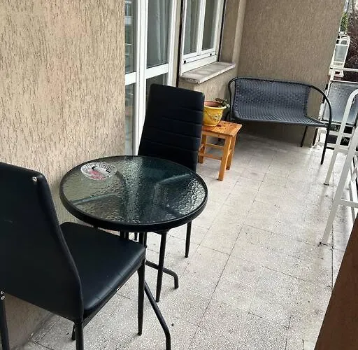 Apartment Pochi Passi Da San Pietro Metro A Cipro